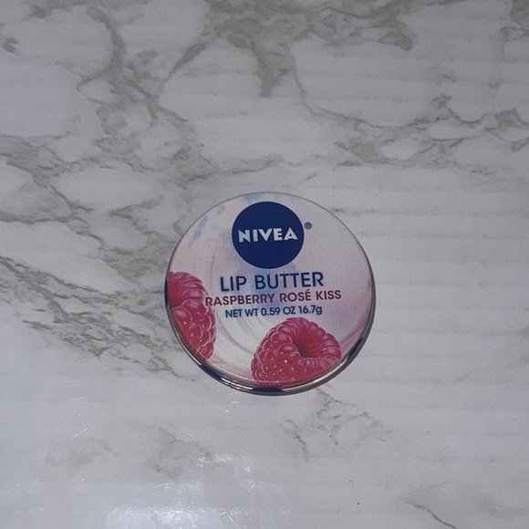 Nivea Raspberry Rose Kiss Lip Butter tin .59 oz discontinued rare beauty balm - Picture 1 of 4